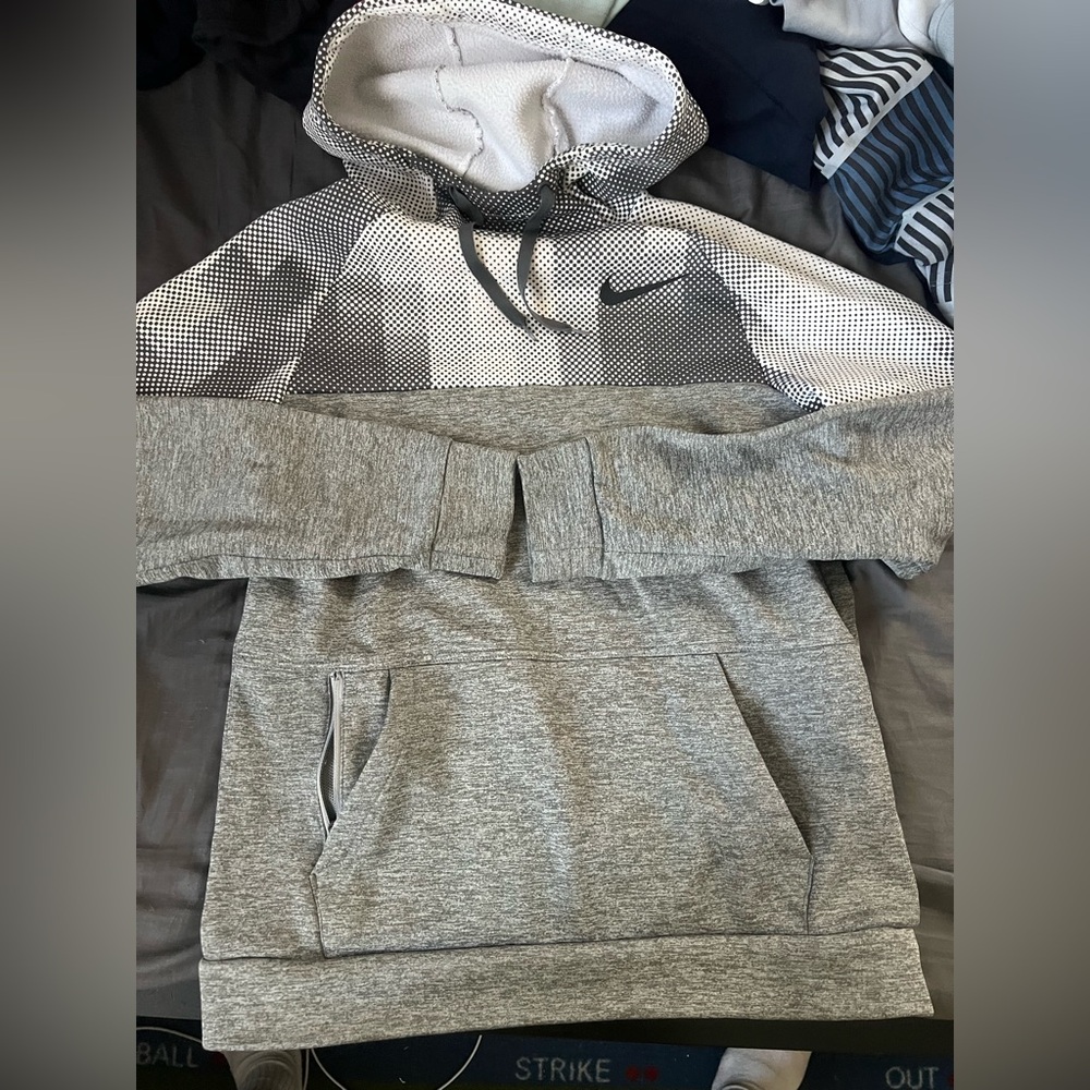 Men’s Nike Pullover Hoodie